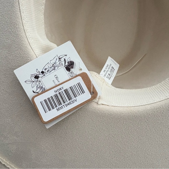 NWT Ivory Wide Brim Cowboy Hat - Picture 5 of 6